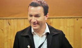 Andrew Catford En visite au Studio de FEM.fm.jpg