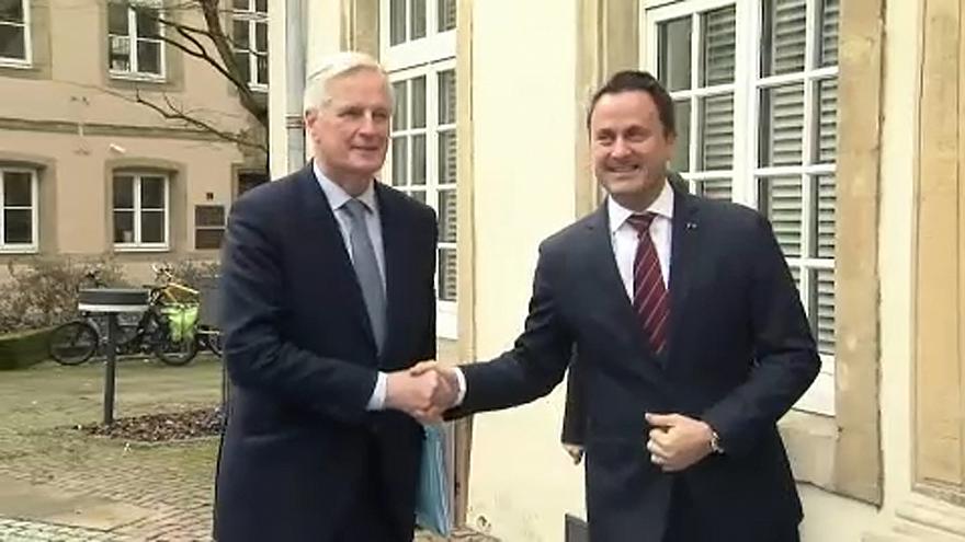 Brexit Michel Barnier lance un appel à Theresa May [Vidéo]